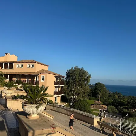 Cap Esterel - Agay アパート